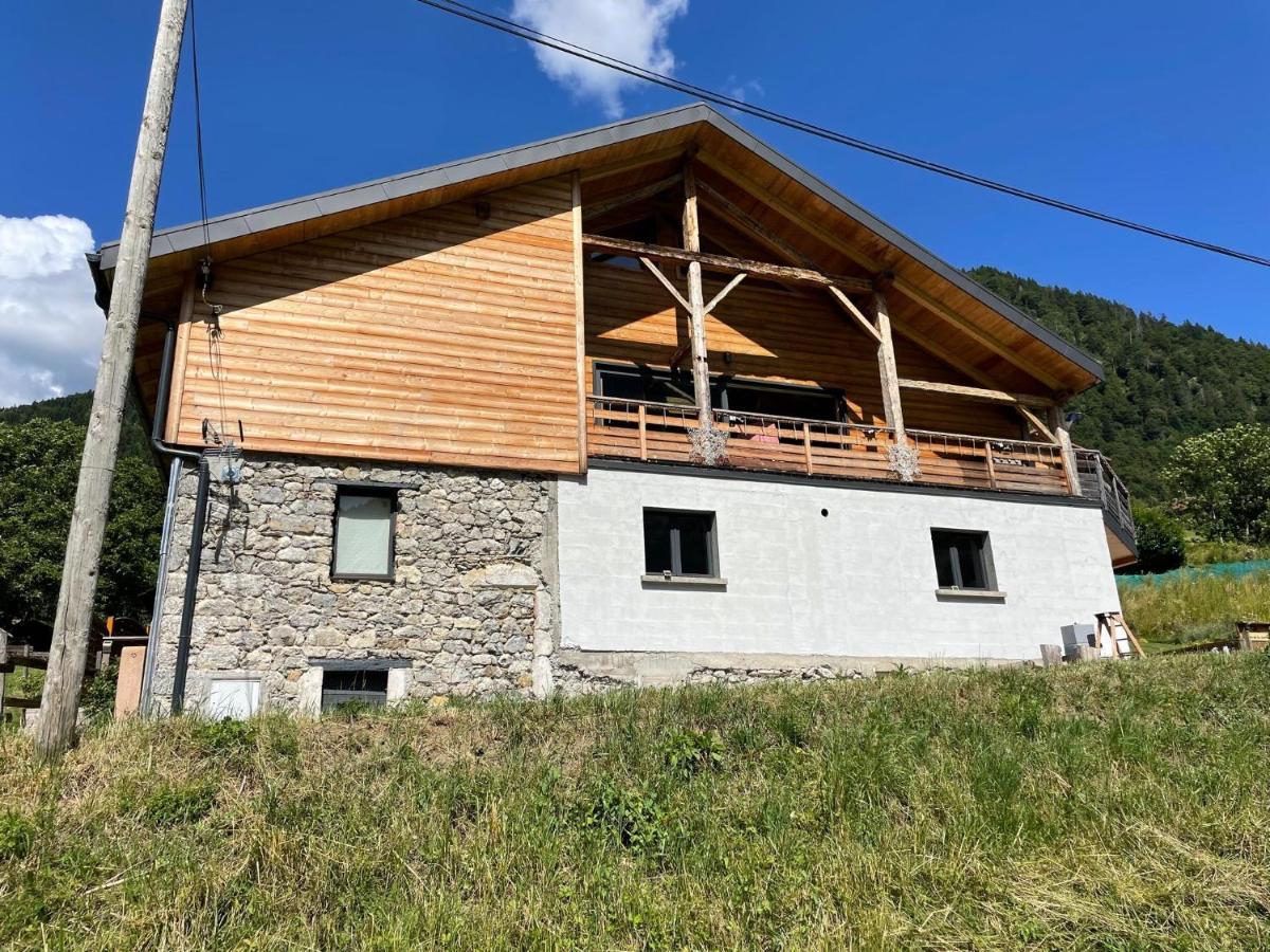 Neuf Chalet 4P Le Suet Jacuzzi Privatif Entremont المظهر الخارجي الصورة